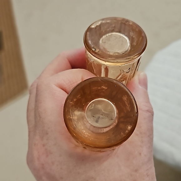 Sharon Cabbage Rose 2 sets of Salt and Pepper Shakers Depression Glass - Picture 11 of 12